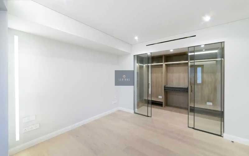 3-bedroom apartment to rent: https://www.bazaraki.com/adv/5791323_3-bedroom-apartment-to-rent (www.bazaraki.com)