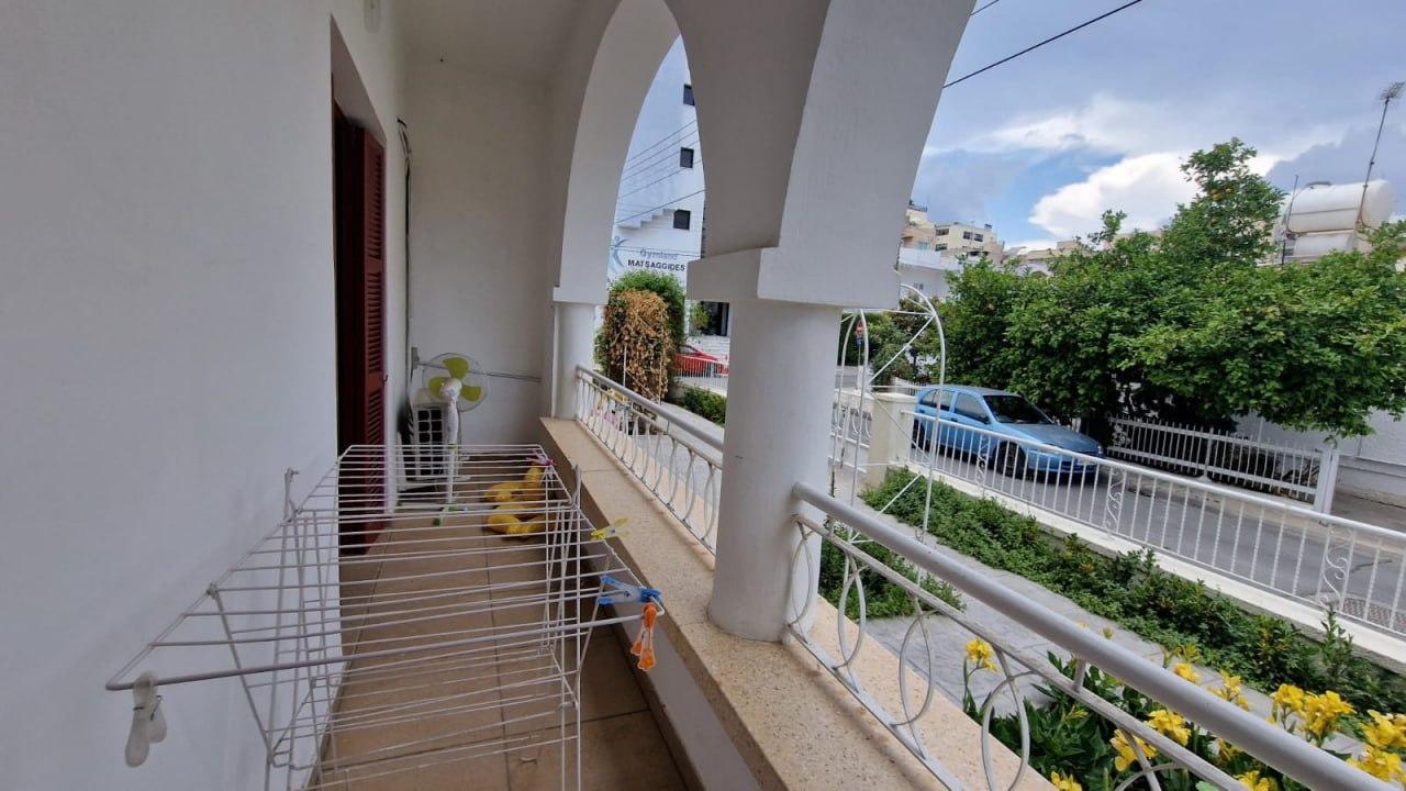 3-bedroom house in Larnaca №153302: https://dom.com.cy/en/catalog/rent/153302/ (dom.com.cy)