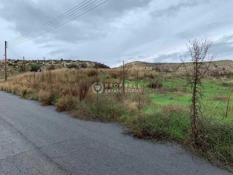 Residential land 602 m²: https://www.bazaraki.com/adv/5786641_residential-land-602-m2 (www.bazaraki.com)
