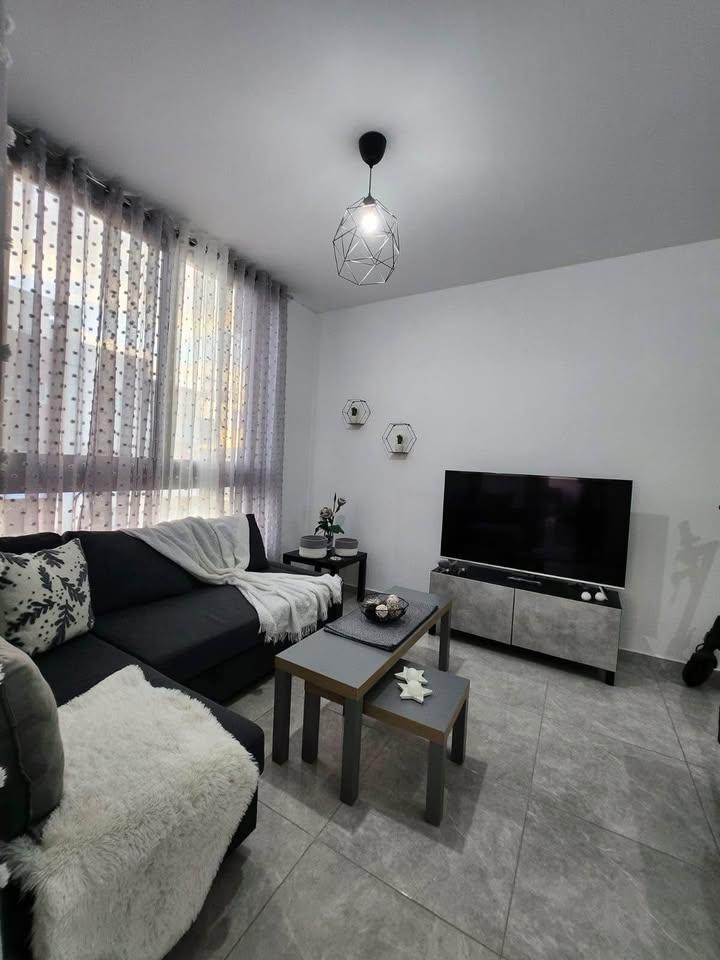 1 bedroom apartment for rent: https://www.facebook.com/marketplace/item/565199436204930 (www.facebook.com)