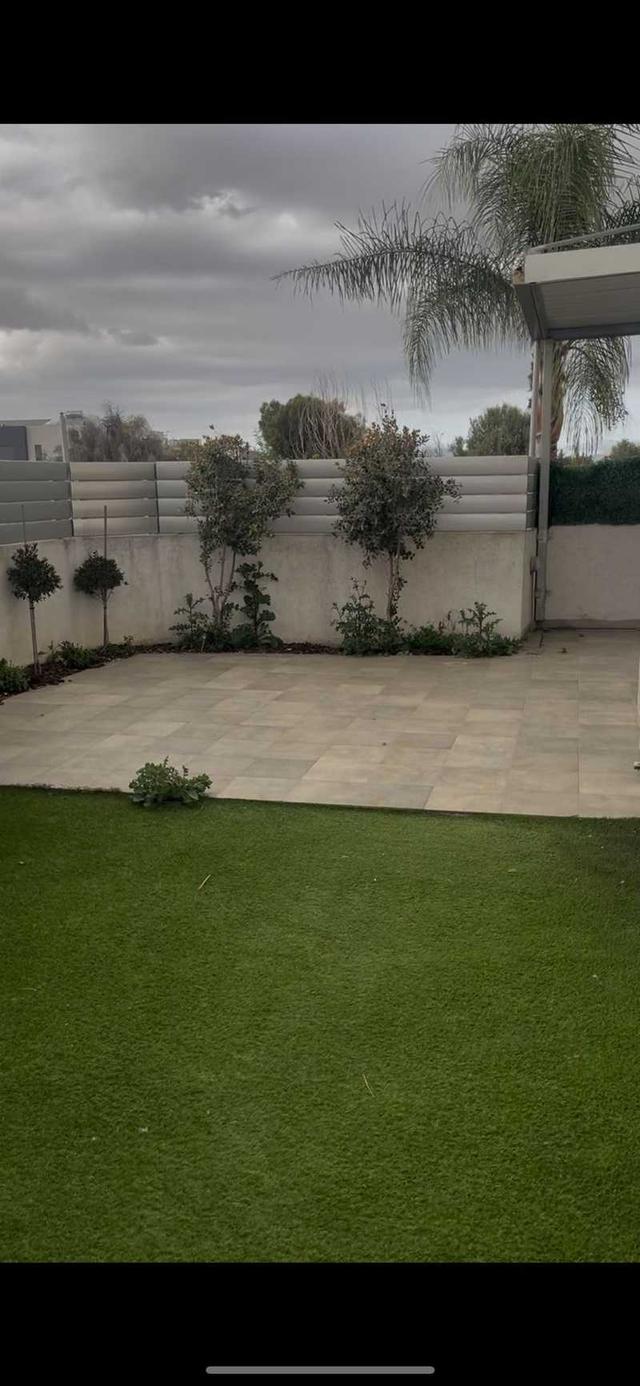 3-bedroom apartment to rent: https://www.bazaraki.com/adv/5793848_3-bedroom-apartment-to-rent (www.bazaraki.com)