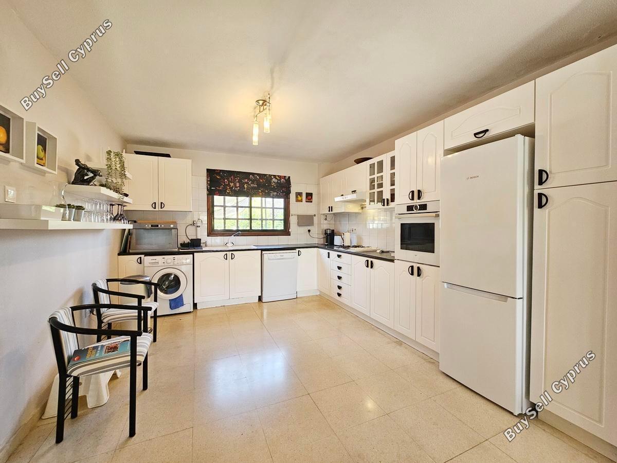 4 Bedroom Town house for sale in Tala, Paphos: https://www.buysellcyprus.com/property-for-sale/paphos/tala/4-bed-town-house-for-sale-tala-paphos-1796212.html (www.buysellcyprus.com)