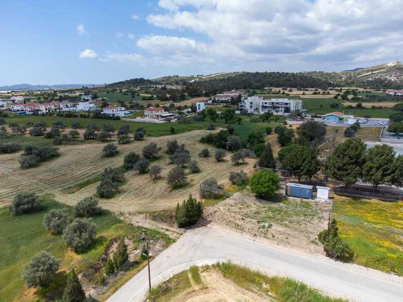 Residential land 4348 m²: https://www.bazaraki.com/adv/5798196_residential-land-4348-m2 (www.bazaraki.com)