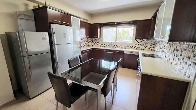 4-bedroom detached house for sale: https://www.bazaraki.com/adv/5797770_4-bedroom-detached-house-for-sale (www.bazaraki.com)