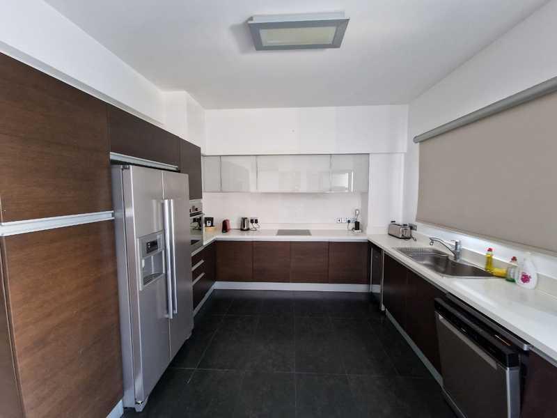 5-bedroom villa to rent: https://www.bazaraki.com/adv/5787580_5-bedroom-villa-to-rent (www.bazaraki.com)