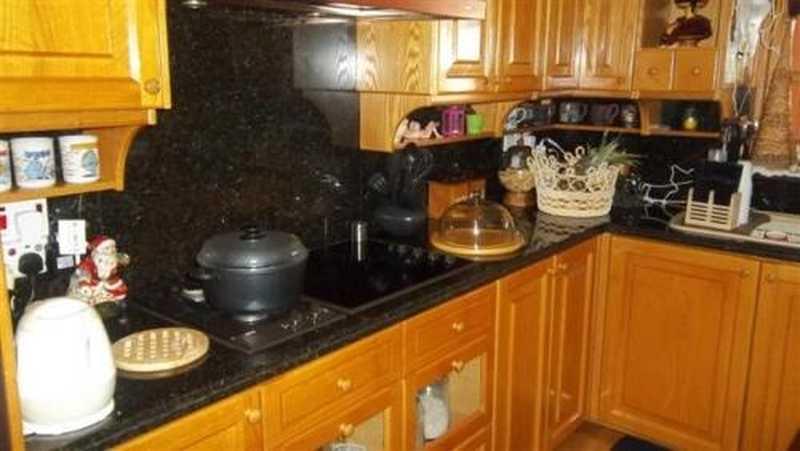 3-bedroom penthouse for sale: https://www.bazaraki.com/adv/5793645_3-bedroom-penthouse-for-sale (www.bazaraki.com)