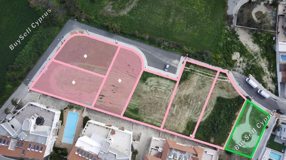 1,734 SQM Residential Plot for sale in Oroklini, Larnaca: https://www.buysellcyprus.com/property-for-sale/larnaca/oroklini/plot-for-sale-oroklini-larnaca-1796714.html (www.buysellcyprus.com)