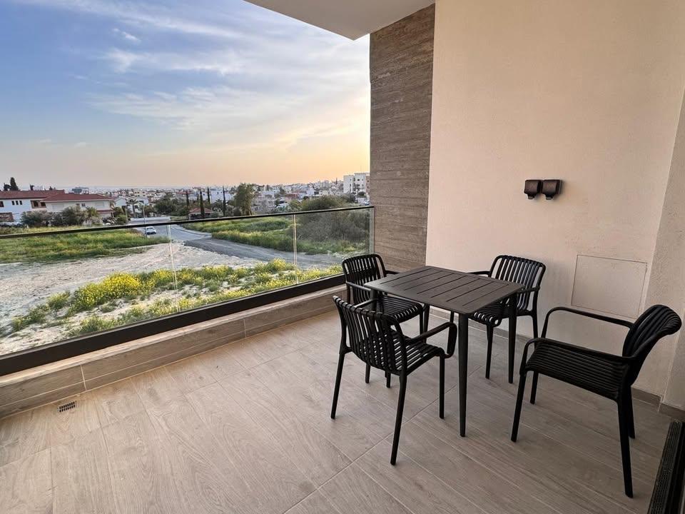 2 Beds 2 Baths Apartment/condo: https://www.facebook.com/marketplace/item/1020666716917661 (www.facebook.com)