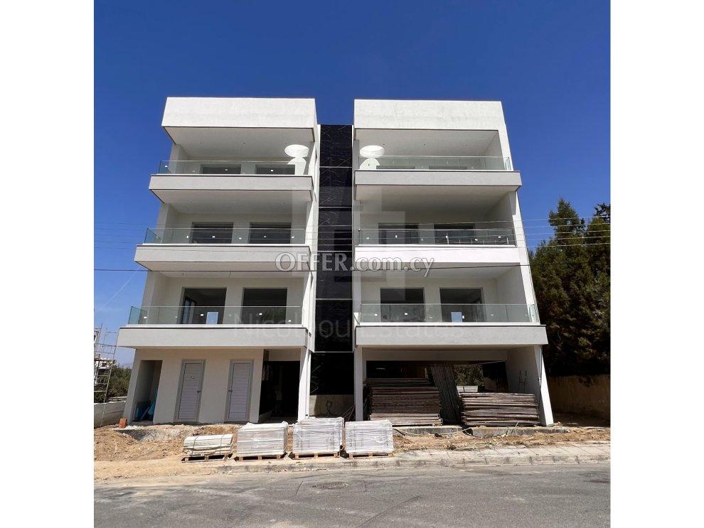 Modern 2 bedroom Penthouse with Roof Garden in Latsia: https://www.offer.com.cy/en/modern-2-bedroom-penthouse-with-roof-garden-in-latsia/21-762162/ (www.offer.com.cy)