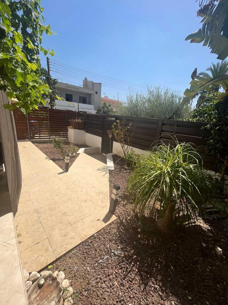4-bedroom villa to rent: https://www.bazaraki.com/adv/5793414_4-bedroom-villa-to-rent (www.bazaraki.com)
