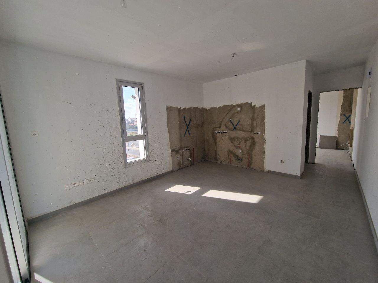 New 1-bedroom flat in Larnaca № 153919: https://dom.com.cy/en/catalog/sale/153919/ (dom.com.cy)