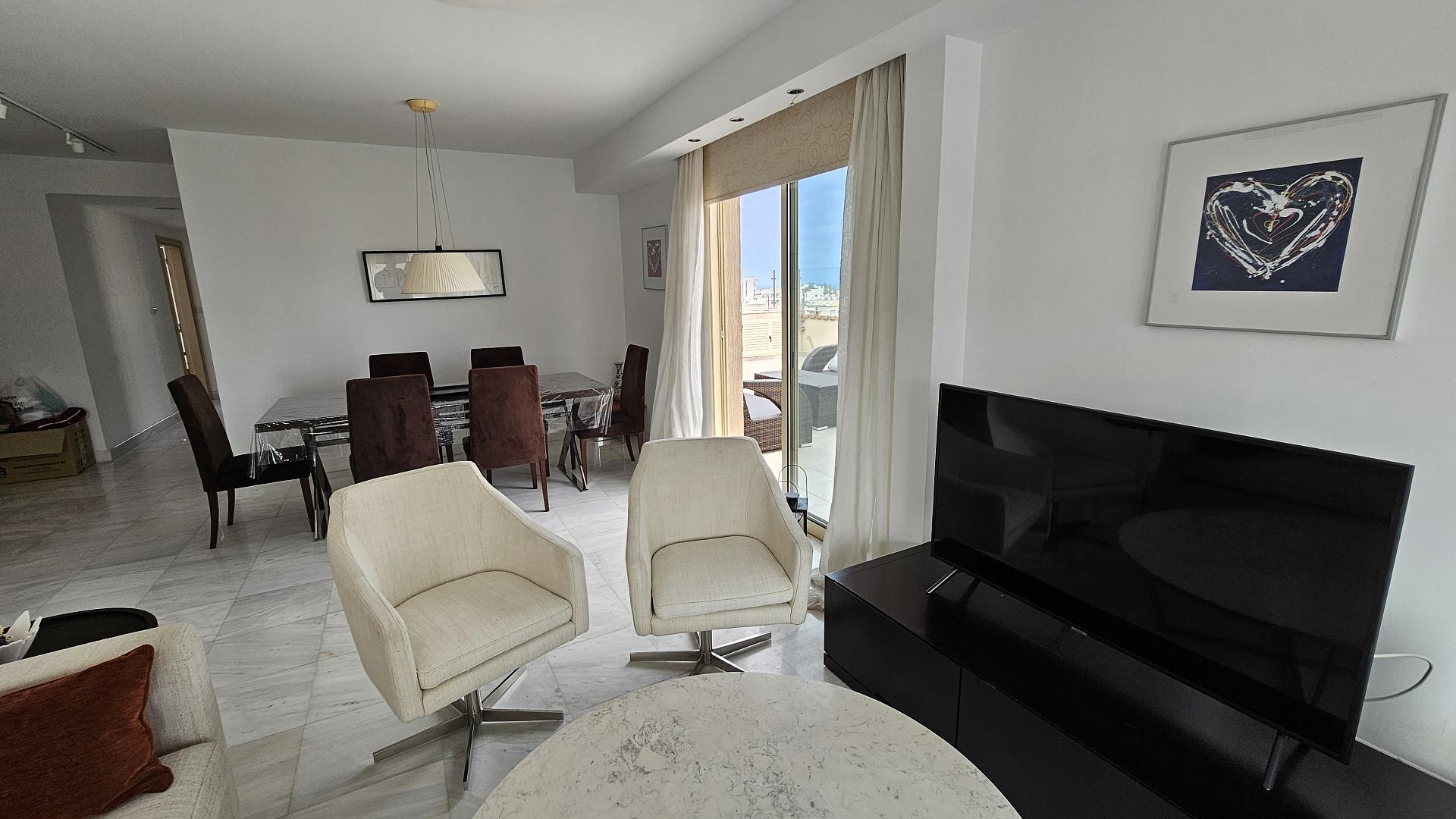 3-bedroom apartment in Paphos № 154000: https://dom.com.cy/en/catalog/sale/154000/ (dom.com.cy)