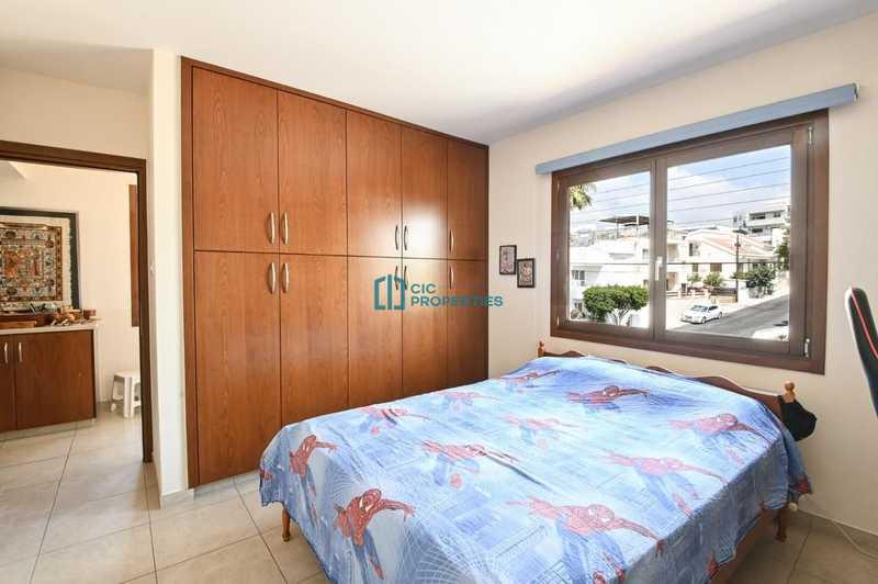 5-bedroom detached house for sale: https://www.bazaraki.com/adv/5788722_5-bedroom-detached-house-for-sale (www.bazaraki.com)