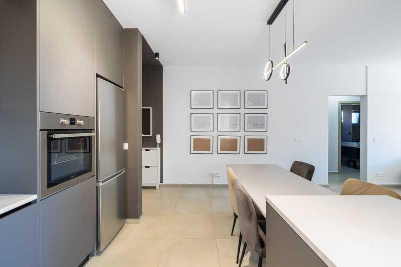 2-bedroom apartment for sale: https://www.bazaraki.com/adv/5795971_2-bedroom-apartment-for-sale (www.bazaraki.com)