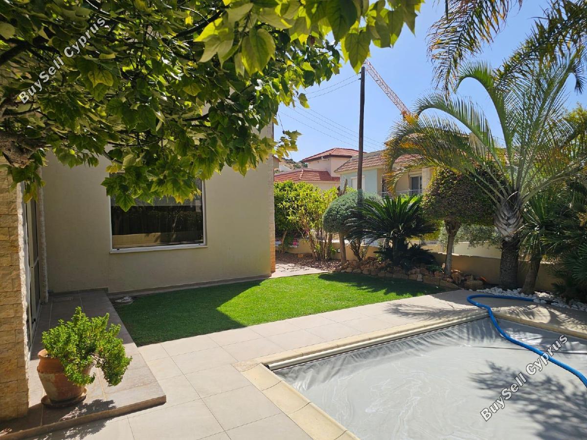 4 Bedroom Detached house for sale in Agios Athanasios, Limassol: https://www.buysellcyprus.com/property-for-sale/limassol/agios-athanasios/4-bed-detached-house-for-sale-agios-athanasios-limassol-1796840.html (www.buysellcyprus.com)
