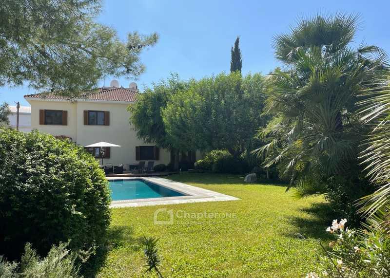5-bedroom villa for sale: https://www.bazaraki.com/adv/5797694_5-bedroom-villa-for-sale (www.bazaraki.com)