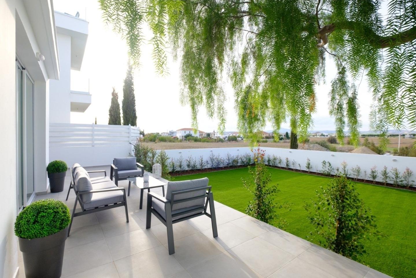 New 4-bedroom house in Larnaca № 153309: https://dom.com.cy/en/catalog/sale/153309/ (dom.com.cy)