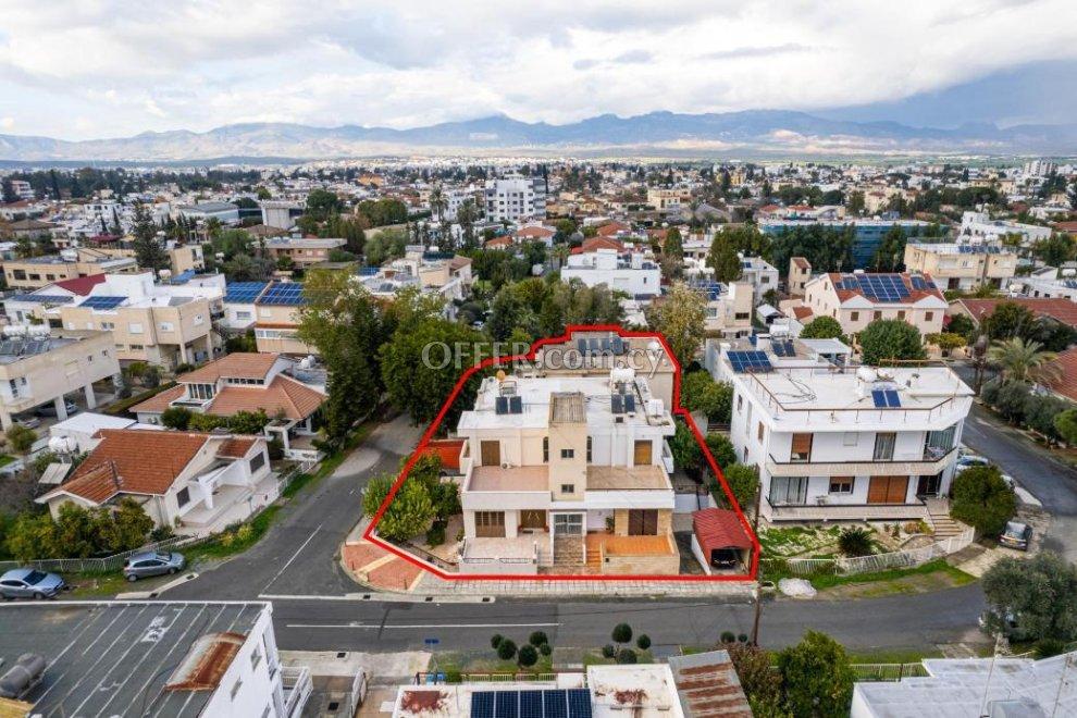 Two storey house in Kaimakli Nicosia: https://www.offer.com.cy/en/two-storey-house-in-kaimakli-nicosia/21-811645/ (www.offer.com.cy)