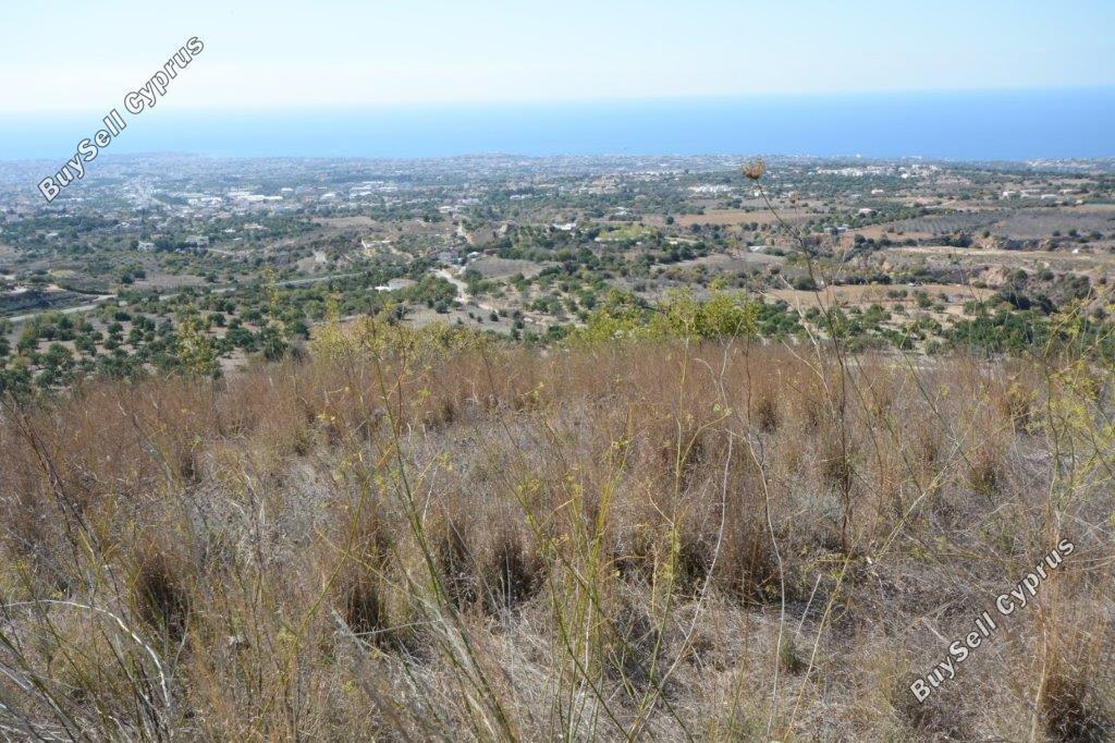 4,348 SQM Residential Land for sale in Tsada, Paphos: https://www.buysellcyprus.com/property-for-sale/paphos/tsada/land-for-sale-tsada-paphos-1792723.html (www.buysellcyprus.com)