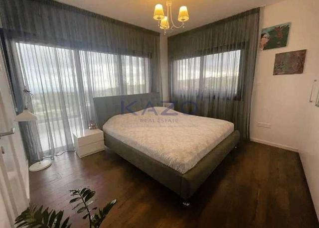 5-bedroom villa for sale: https://www.bazaraki.com/adv/5788758_5-bedroom-villa-for-sale (www.bazaraki.com)