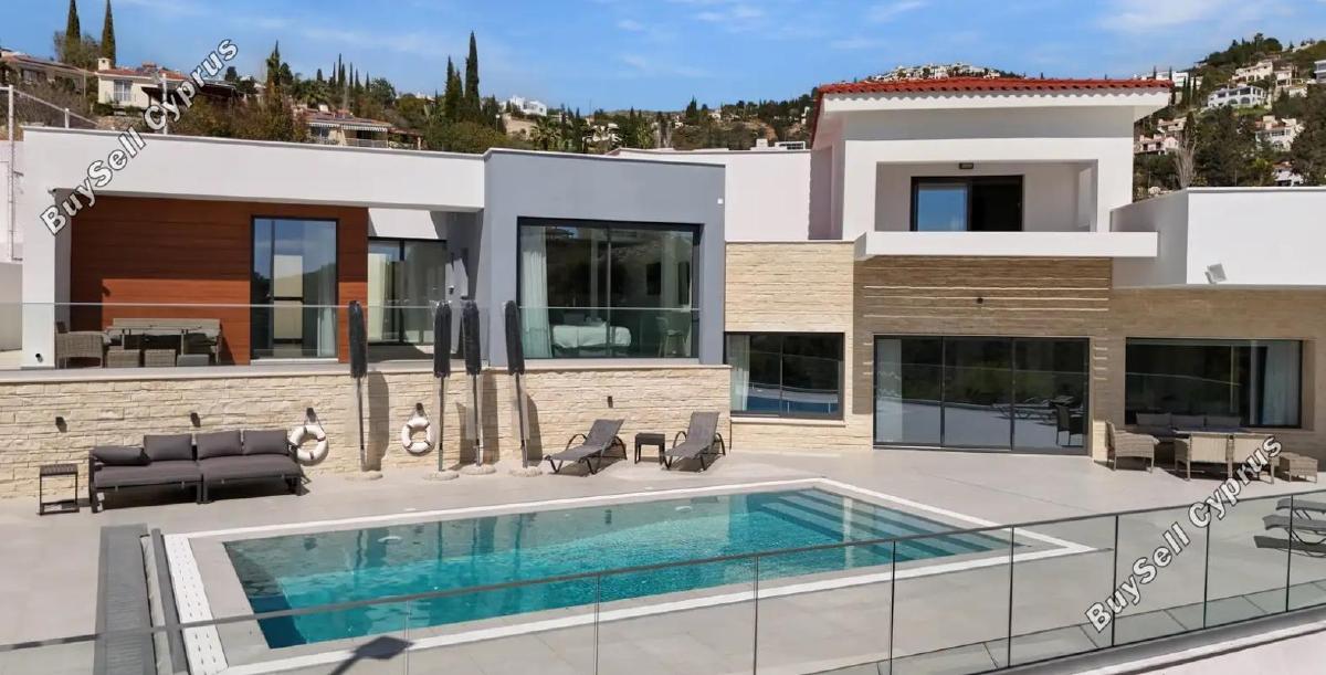 6 Bedroom Detached house for sale in Tala, Paphos: https://www.buysellcyprus.com/property-for-sale/paphos/tala/6-bed-detached-house-for-sale-tala-paphos-1771406.html (www.buysellcyprus.com)