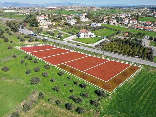 Residential land 4070 m²: https://www.bazaraki.com/adv/5787919_residential-land-4070-m2 (www.bazaraki.com)