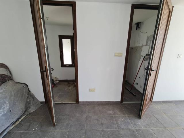 5-bedroom villa in Larnaca № 153151: https://dom.com.cy/en/catalog/sale/153151/ (dom.com.cy)
