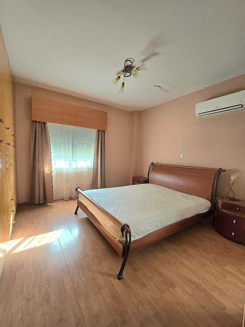 3-bedroom apartment for sale: https://www.bazaraki.com/adv/5794069_3-bedroom-apartment-for-sale (www.bazaraki.com)