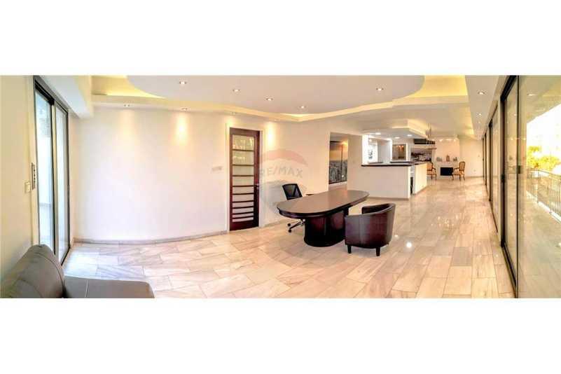 A whole floor office of 280sqm in the city center: https://www.bazaraki.com/adv/5798075_a-whole-floor-office-of-280sqm-in-the-city-center (www.bazaraki.com)