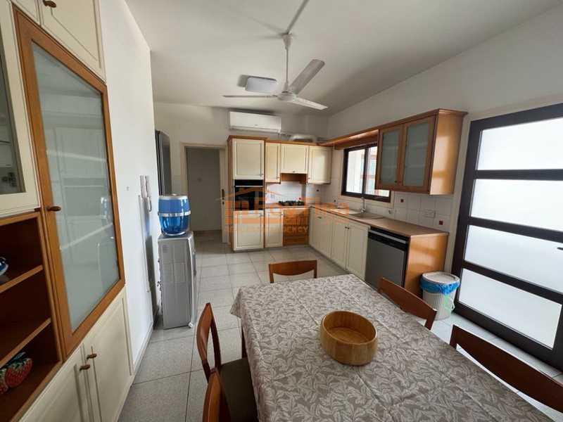 3-bedroom apartment to rent: https://www.bazaraki.com/adv/5786694_3-bedroom-apartment-to-rent (www.bazaraki.com)