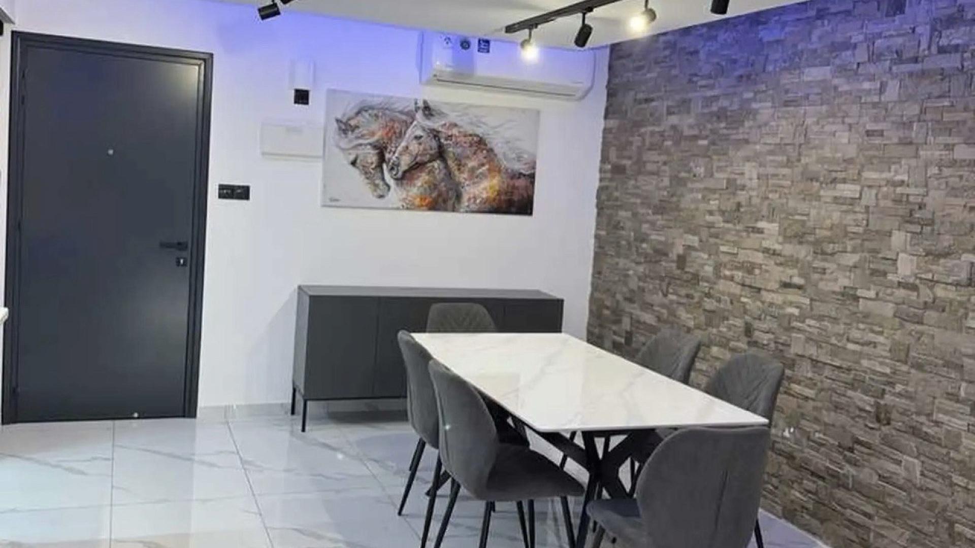 2-bedroom flat in Limassol №154058: https://dom.com.cy/en/catalog/rent/154058/ (dom.com.cy)