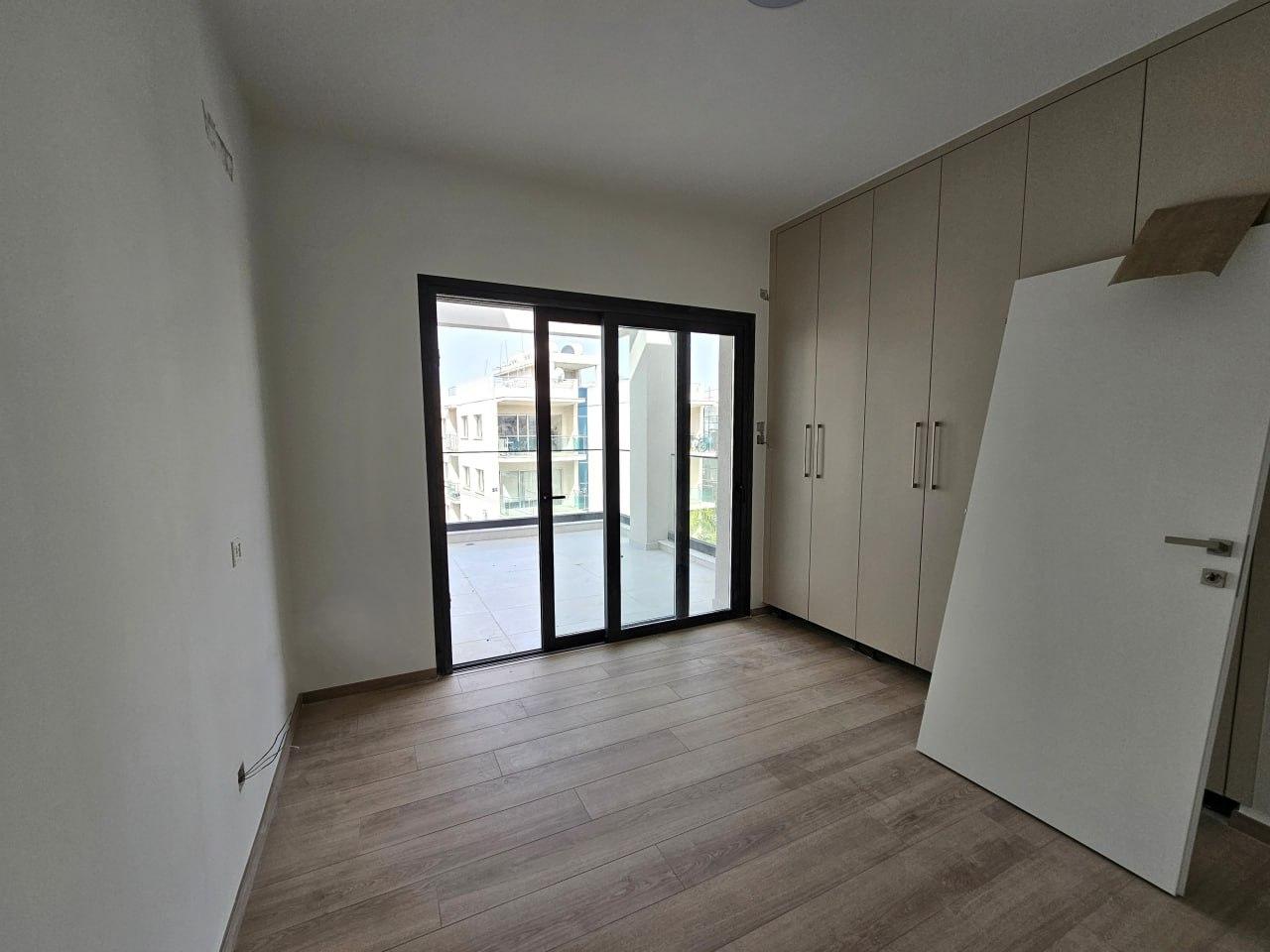 New 3-bedroom penthouse in Limassol №153683: https://dom.com.cy/en/catalog/rent/153683/ (dom.com.cy)