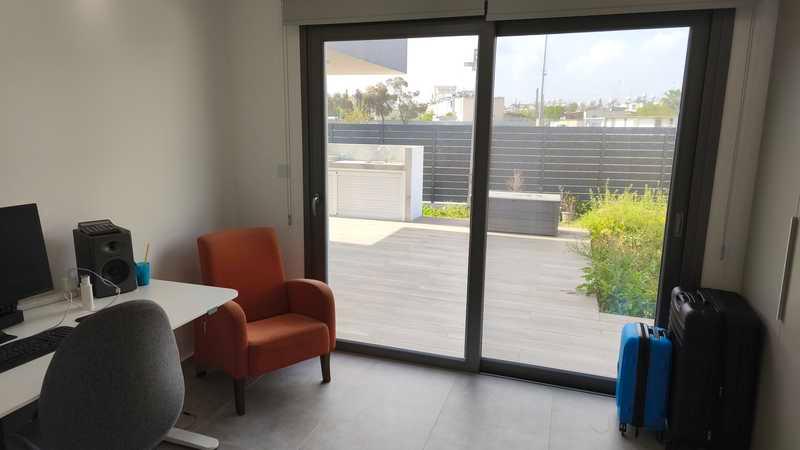 5-bedroom detached house for sale: https://www.bazaraki.com/adv/5786449_5-bedroom-detached-house-for-sale (www.bazaraki.com)