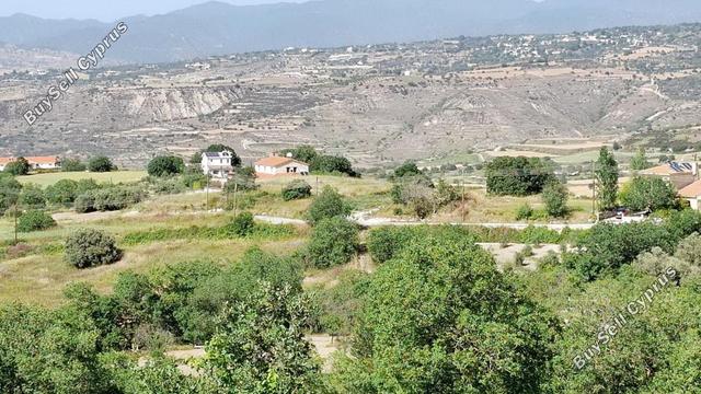 1,050 SQM Residential Land for sale in Stroumbi, Paphos: https://www.buysellcyprus.com/property-for-sale/paphos/stroumbi/land-for-sale-stroumbi-paphos-1797002.html (www.buysellcyprus.com)