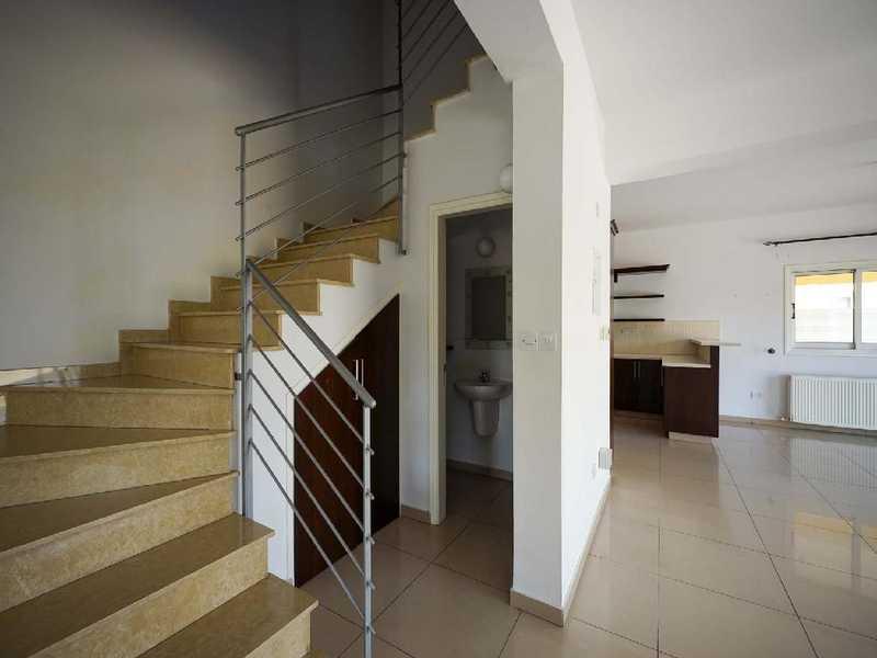 3-bedroom villa for sale: https://www.bazaraki.com/adv/5799650_3-bedroom-villa-for-sale (www.bazaraki.com)