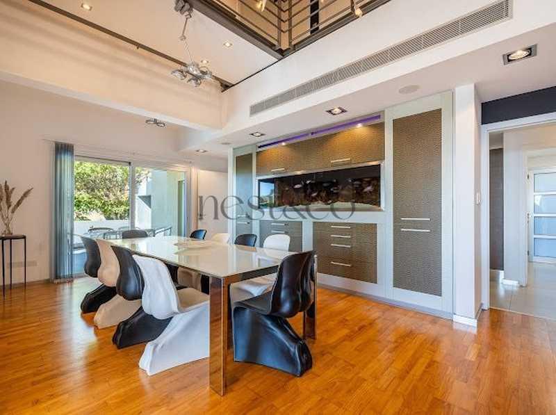 6-bedroom villa for sale: https://www.bazaraki.com/adv/5796839_6-bedroom-villa-for-sale (www.bazaraki.com)