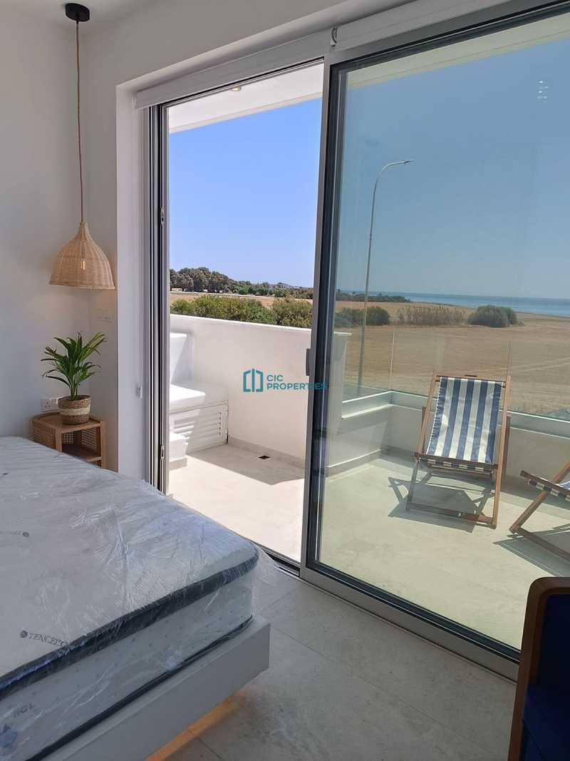 4-bedroom villa to rent: https://www.bazaraki.com/adv/5787566_4-bedroom-villa-to-rent (www.bazaraki.com)