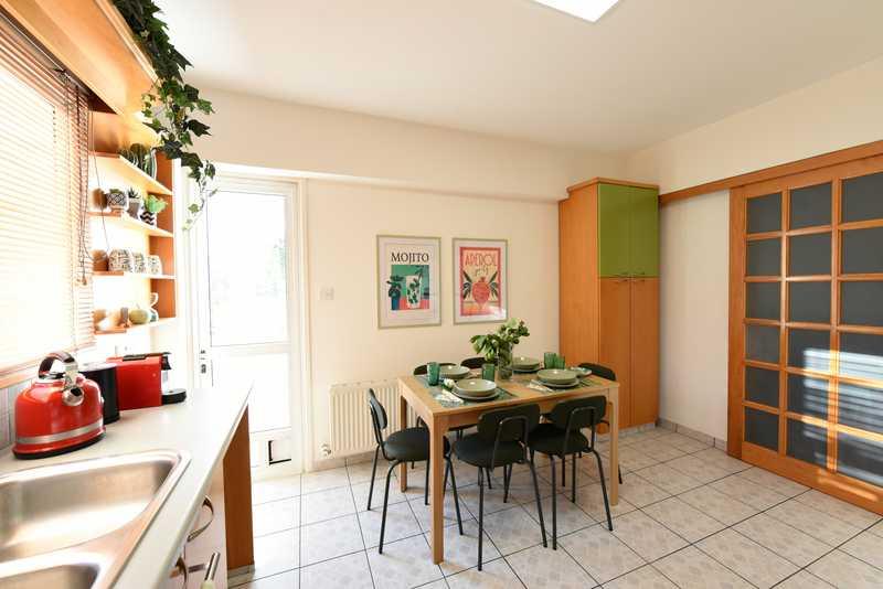 3-bedroom apartment to rent: https://www.bazaraki.com/adv/5765103_3-bedroom-apartment-to-rent (www.bazaraki.com)