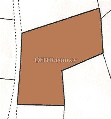 Residential Plot Of 2791 Sq.M. In Paliometocho: https://www.offer.com.cy/en/residential-plot-of-2791-sq-m-in-paliometocho/21-623319/ (www.offer.com.cy)