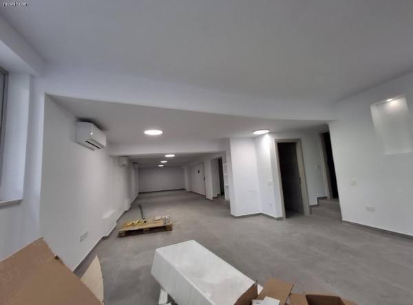 Office for rent fully renovated in 2025: https://www.facebook.com/marketplace/item/1278470384284495 (www.facebook.com)