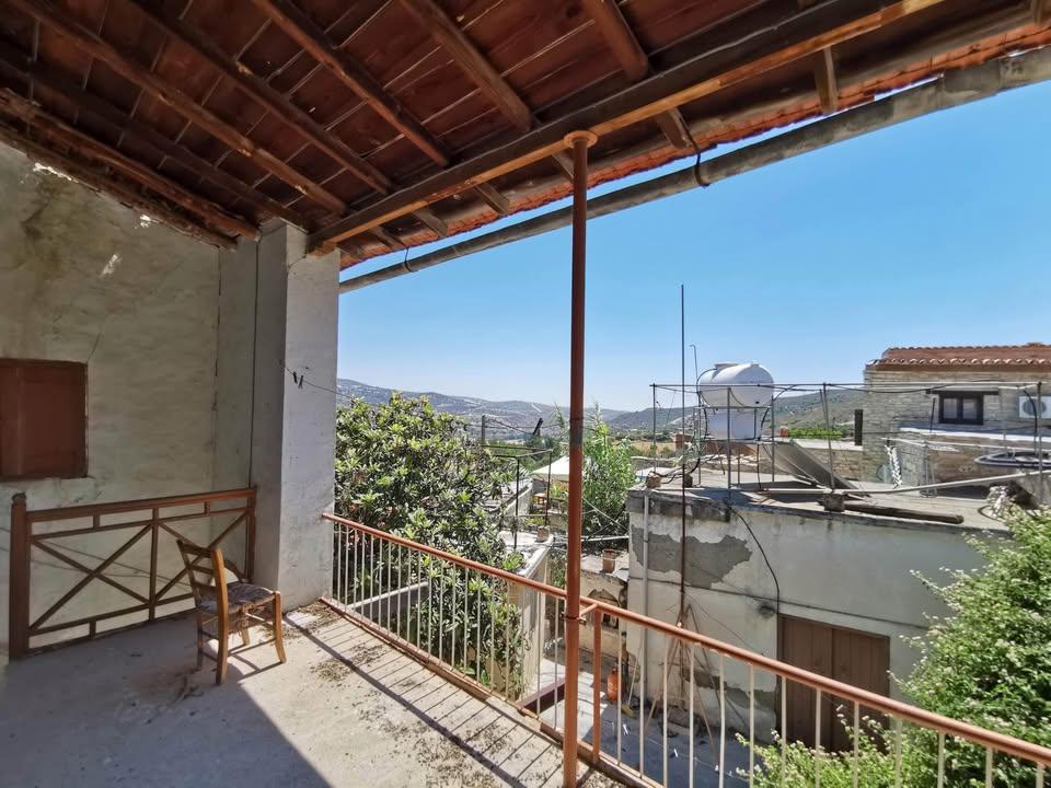Traditional 4+ bedroom village house: https://www.facebook.com/marketplace/item/1380877393119258 (www.facebook.com)