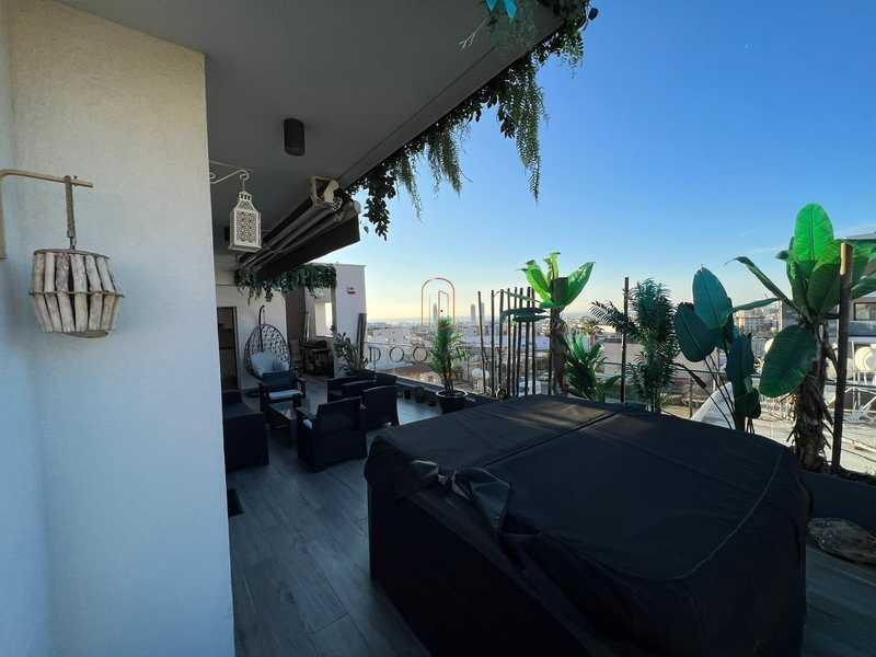 3-bedroom penthouse for sale: https://www.bazaraki.com/adv/5794775_3-bedroom-penthouse-for-sale (www.bazaraki.com)