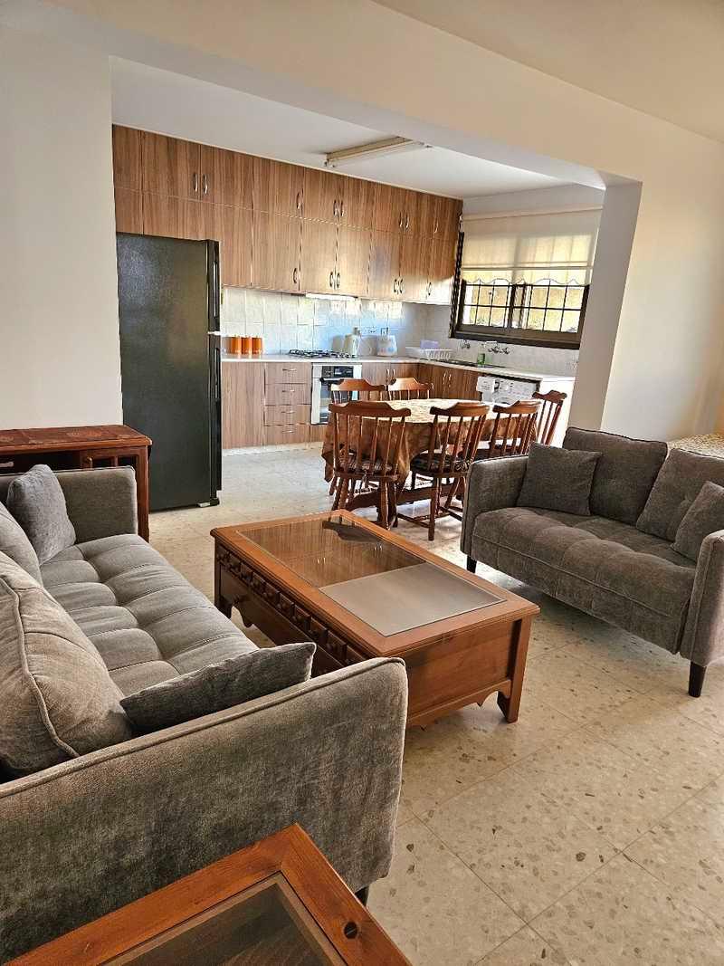 1-bedroom apartment to rent: https://www.bazaraki.com/adv/5786310_1-bedroom-apartment-to-rent (www.bazaraki.com)