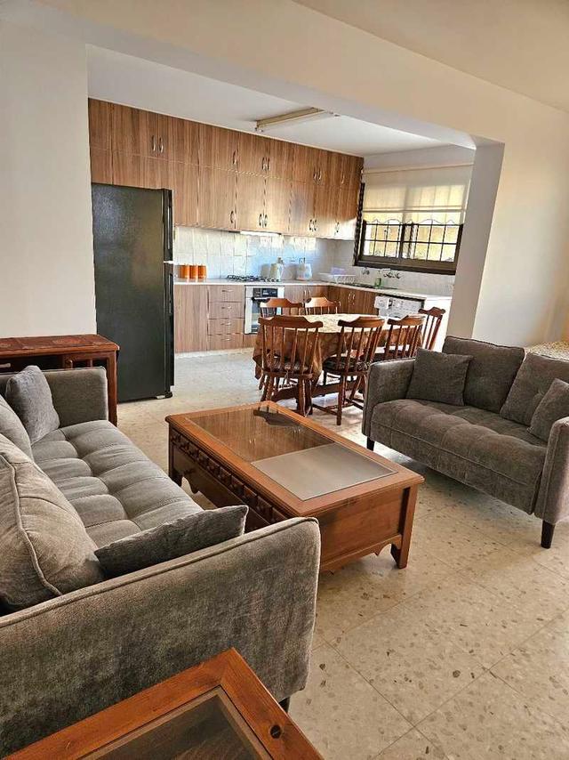1-bedroom apartment to rent: https://www.bazaraki.com/adv/5786310_1-bedroom-apartment-to-rent (www.bazaraki.com)