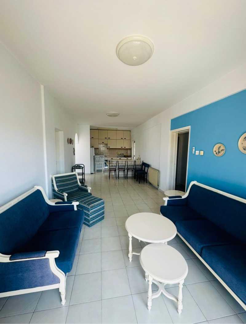 3-bedroom penthouse to rent: https://www.bazaraki.com/adv/5796019_3-bedroom-penthouse-to-rent (www.bazaraki.com)
