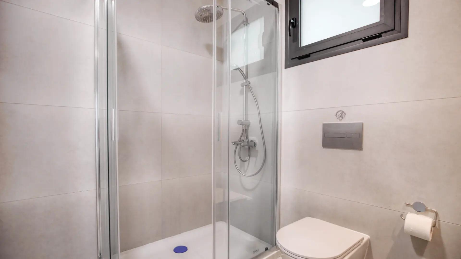 2-bedroom flat in Limassol №153723: https://dom.com.cy/en/catalog/rent/153723/ (dom.com.cy)