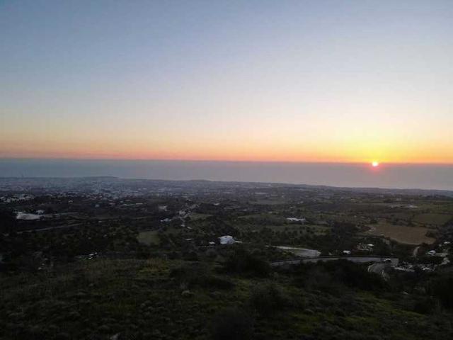 Residential land 4348 m²: https://www.bazaraki.com/adv/5791092_residential-land-4348-m2 (www.bazaraki.com)