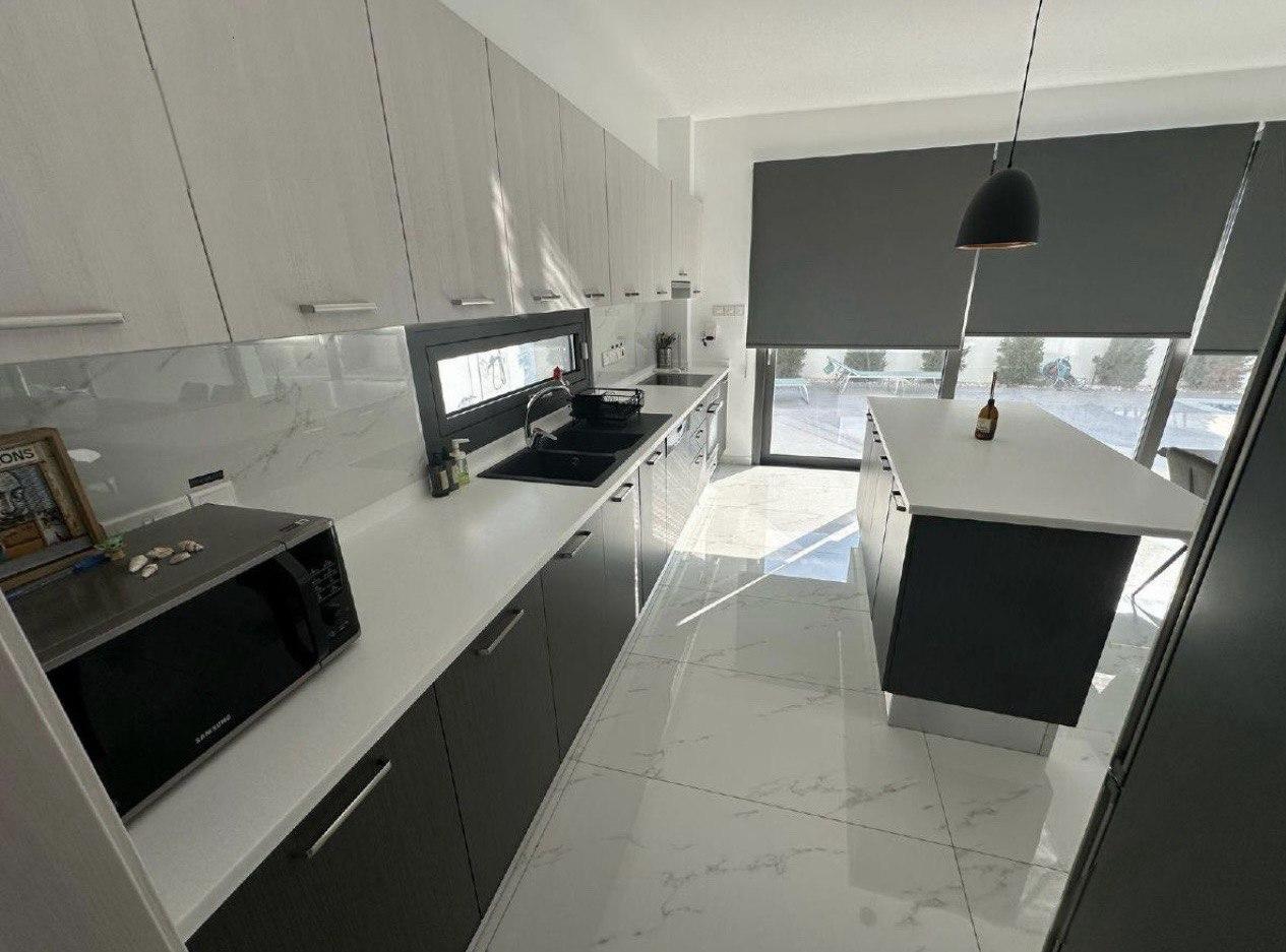 4-bedroom villa in Larnaca №153999: https://dom.com.cy/en/catalog/rent/153999/ (dom.com.cy)