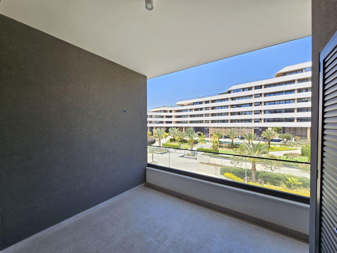 New 1-bedroom apartment in Limassol №152606: https://dom.com.cy/en/catalog/rent/152606/ (dom.com.cy)