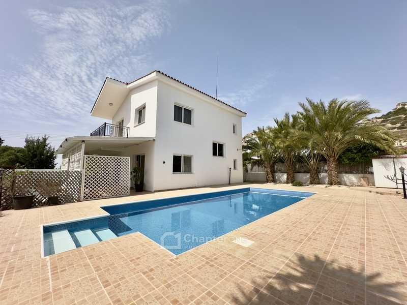 3-bedroom villa for sale: https://www.bazaraki.com/adv/5796311_3-bedroom-villa-for-sale (www.bazaraki.com)